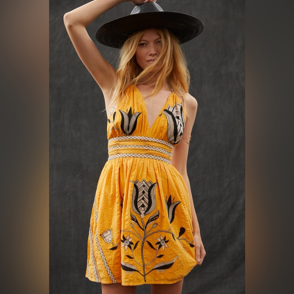 Let Me Be Anthropologie Yellow Mini Halter Dress‎ Size XSP